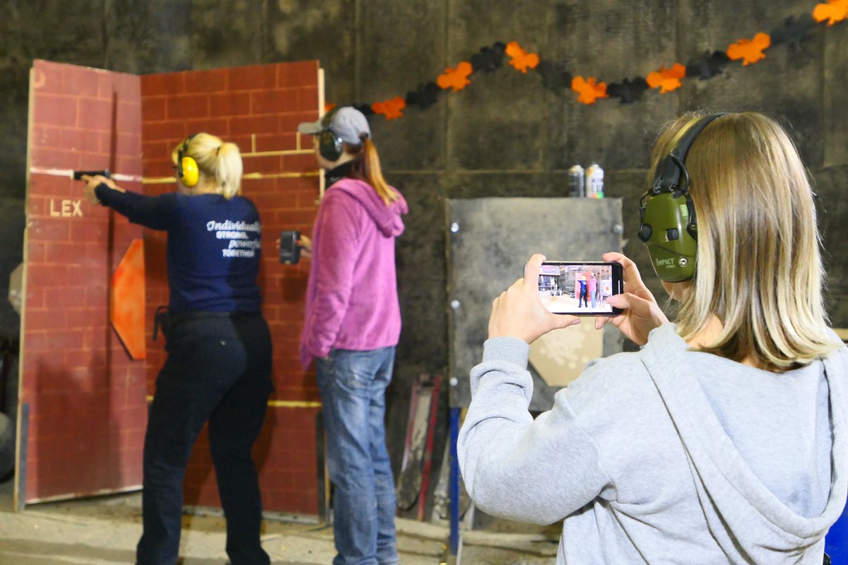uawle's tweet photo. There are skills that cannot be trained in Zoom. A small offline event, such a rare opportunity in these vulnerable times... Stay safe, wear a mask &amp; keep your distance 🙏 #UAWLE #firearms #TrainingOffline @IAWPInfo @NPU_GOV_UA @patrolpoliceua @Pavlichenko_K https://t.co/OOz1mxVPKQ
