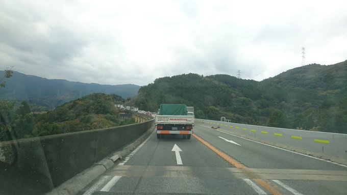 渋滞 八木山バイパス 飯塚市 筑穂ic付近に故障車 現地の画像まとめ まとめダネ 渋滞 八木山バイパス 飯塚市 筑穂ic付近に故障車 現地の画像まとめ まとめダネ