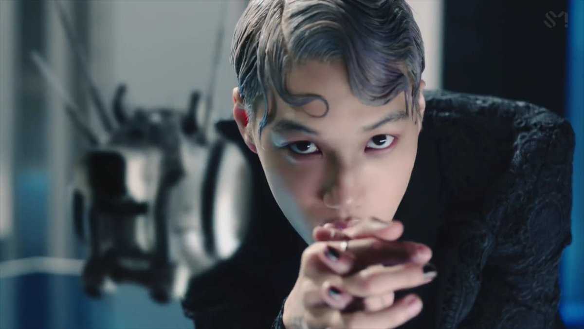 Exo_L_dasomah's tweet photo. Omg!!!!!!!!! #KAI_MmmhOutNow  omg #KaiHotDebutDay  omg!!!! 

Waych!!!🔗https://t.co/A3kI8jrRhO

#EXO #weareoneEXO @weareoneEXO @B_hundred_Hyun @layzhang #엑소 https://t.co/AwMJF50LFp