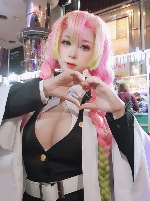 Twitterのコスプレ画像10