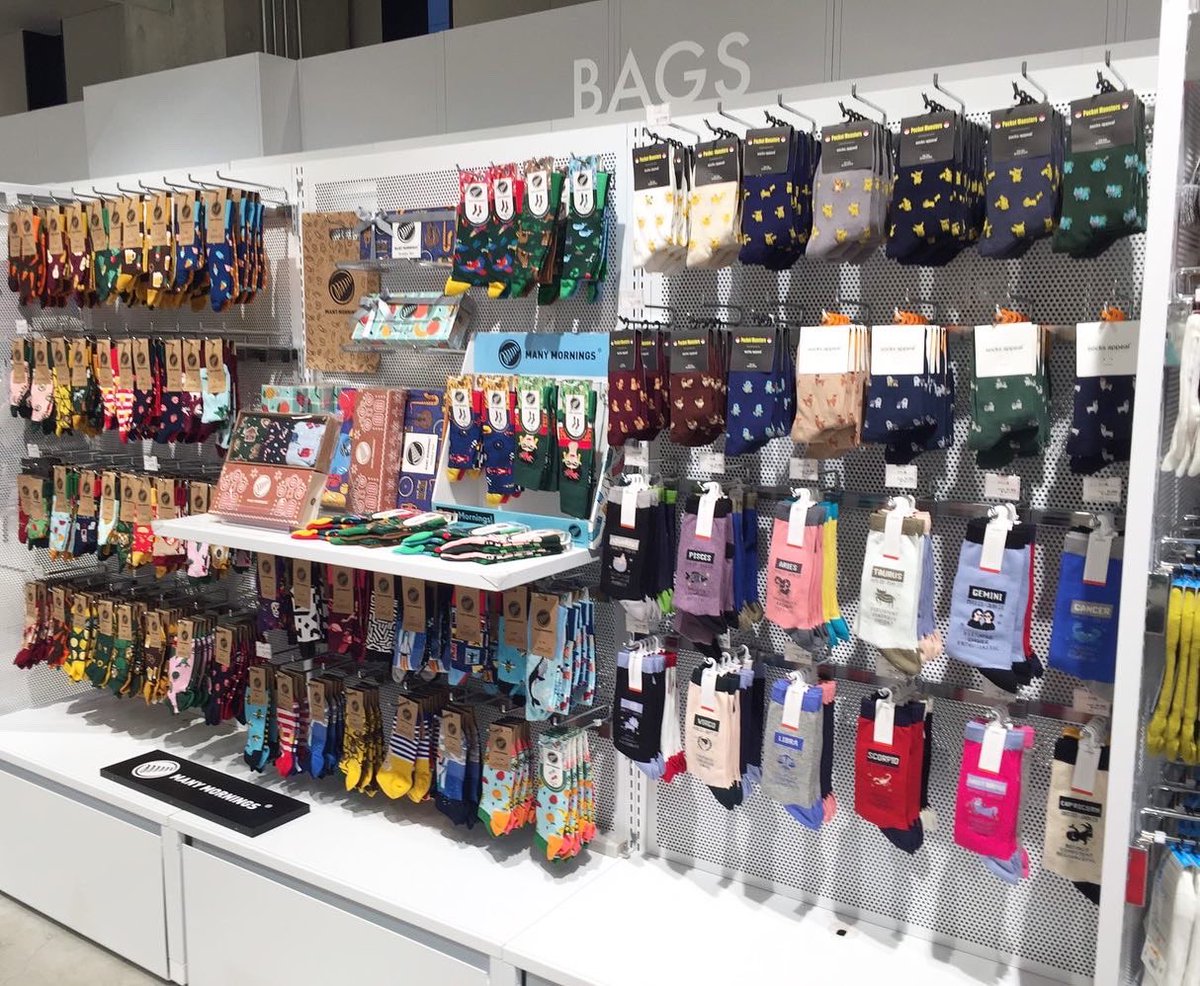 Socksappeal Jp Gift Socks Corner Loft Ginza ロフト 銀座店にて拡大展開中のソックスコーナーにて ポケモンソックスとottaipnuソックスが展開中です 沢山のソックスブランドが集結した期間限定のコーナーは クリスマスギフトを悩ましくも楽しく Socksappeal Jp Gift Socks Corner Loft Ginza ロフト 銀座店にて拡大展開中のソックスコーナーにて ポケモンソックスとottaipnuソックスが展開中です 沢山のソックスブランドが集結した期間限定のコーナーは クリスマスギフトを悩ましくも楽しく