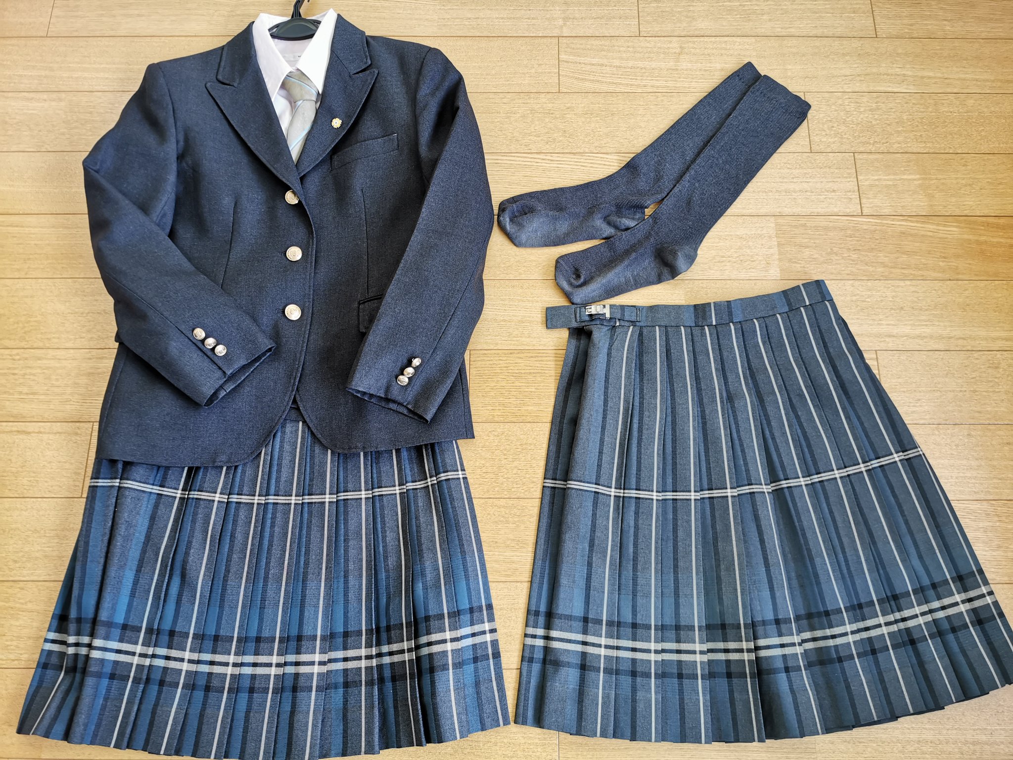 都立三田高の制服を着たHello Kitty 制服ストラップ 2013年製 都立三田高の制服を着たHello Kitty 制服ストラップ 2013年製