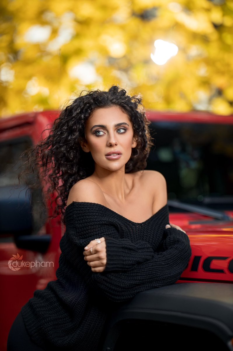 dukephamdp's tweet photo. The Beauty and The @Jeep 
Photo @dukephamdp Model Julianna Nicole. Shot with @CanonUSAimaging #EOSR #RF85L #jeep #jeepwrangler #jeeprubicon #jeepgirl https://t.co/3wK4MsBHO5
