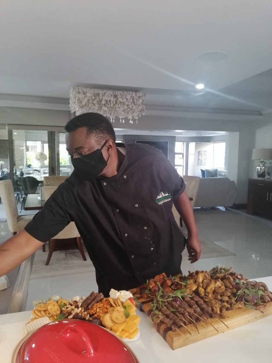 Chefshivambu's tweet photo. What a busy and amazing weekend i had with @Infusions12 back to back gigs #blessed 🙏🏿🙏🏿 https://t.co/epcdThmpi7