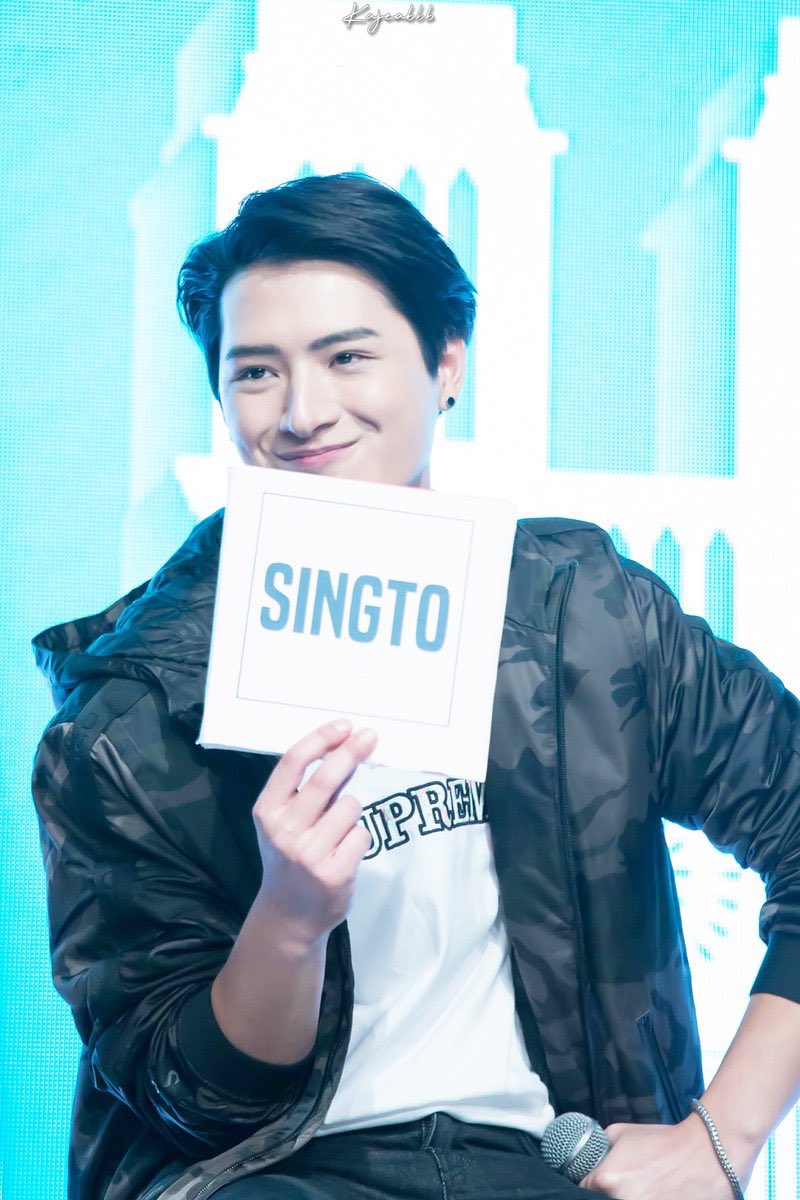 spunkngumption's tweet photo. These two just GLOW when they're together. Ugh the happiness
#KristSingto #KristPerawat #SingtoPrachaya #Arthit #Kongpob #Watee #Maitee https://t.co/zeLIge9WXJ