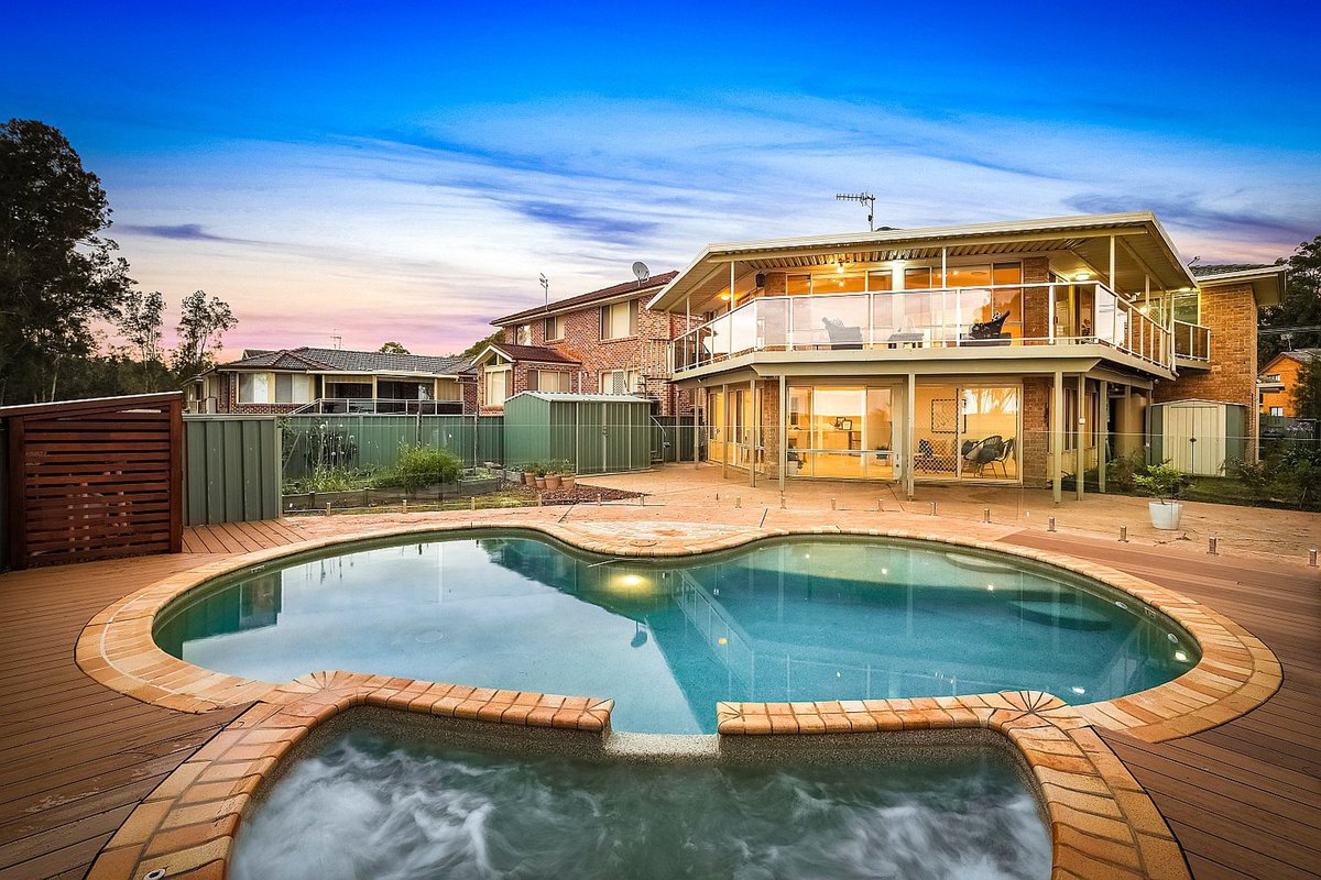 wiseberry_re's tweet photo. On rare occasions a spectacular waterfront home comes to market that truly is a cut above the rest in every way. ✨ https://t.co/u0eOIuQx7r #realestate #homesforsale #homes #waterfront #architecture https://t.co/s3Tmx8mS2X