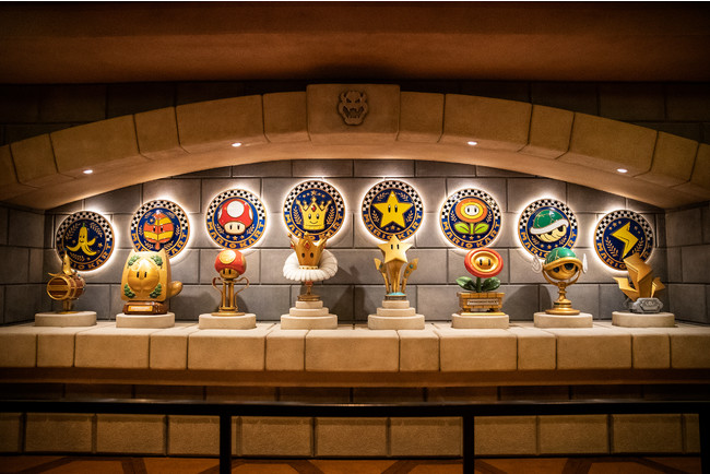 NintendHOME's tweet photo. 📷 Images – Super Nintendo World ouvrira le 4 février 2021. L’attraction Mario Kart: Bowser’s Challenge se déroulera dans le château de Bowser dont de nouvelles photos ont été diffusées. Les visiteurs seront équipés de casques VR pour vivre la course différemment à chaque passage https://t.co/9ueKNhQzkD