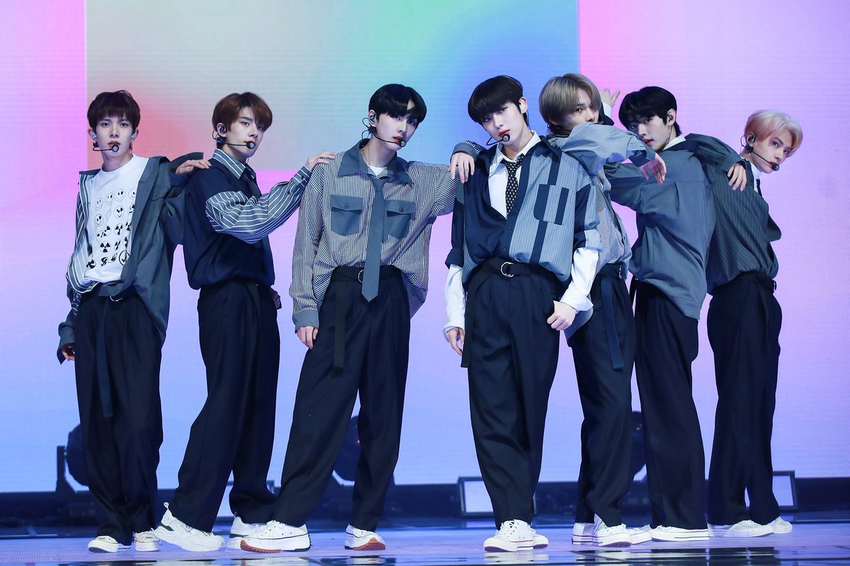jungho_yaa's tweet photo. Yo semangat nak nak 😭🎉
#ENHYPEN_DEBUT @ENHYPEN_members https://t.co/H9xclNvrn3