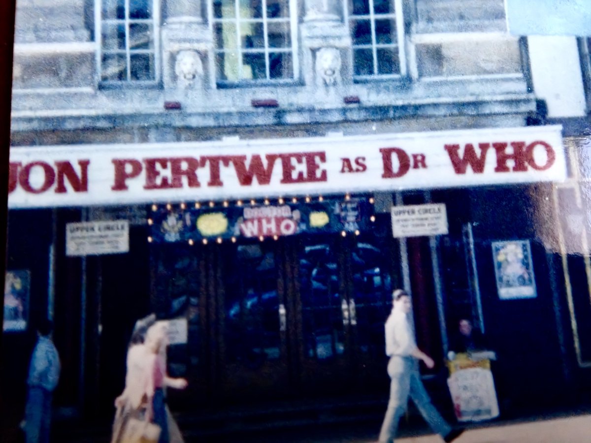 Good Grief! From 1989 when Star Billing outside a Theatre was Wonderful, and quite right to. #JonPertwee #DoctorWho #UltimateAdventure