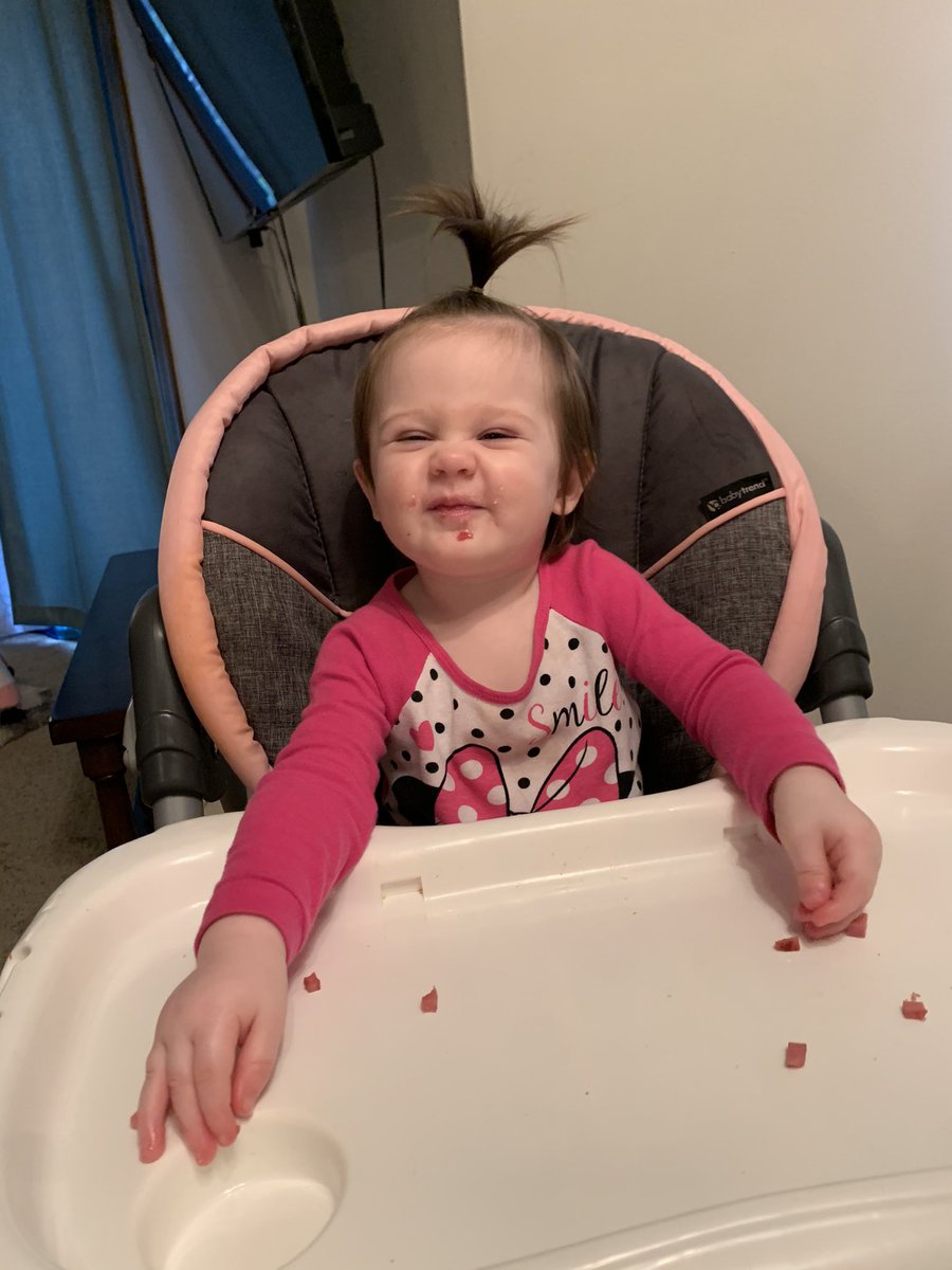 alysabrookeb's tweet photo. This silly girl is my reason for everything I do. Mommy loves her baby so much and I will always try to do the best I can to give her the best life. 🌈❤️👑☺️ https://t.co/BHLxVPmOMS