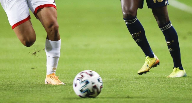 📢Süper Lig'de günün programı:
19.30 Kayserispor - Karagümrük
19.30 Sivasspor - Göztepe https://t.co/YFamjEMikM