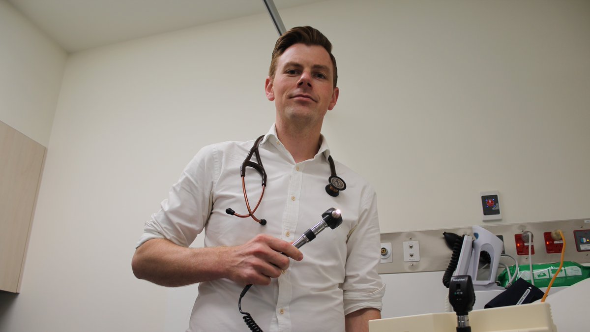 Dept Infectious Diseases, The Alfred & Monash Uni (@alfredmonash_id) on Twitter photo Our Infectious Diseases Fellow, <a href="/drdavidwjg/">Dr David Griffin 🦠🧫💉</a>, working to break down the barriers for people living with #HIV who may need a solid organ transplantation. Presenting at the Dec 1 World AIDS Day Symposium eventbrite.com.au/e/melbourne-hi… Our Infectious Diseases Fellow, <a href="/drdavidwjg/">Dr David Griffin 🦠🧫💉</a>, working to break down the barriers for people living with #HIV who may need a solid organ transplantation. Presenting at the Dec 1 World AIDS Day Symposium eventbrite.com.au/e/melbourne-hi…