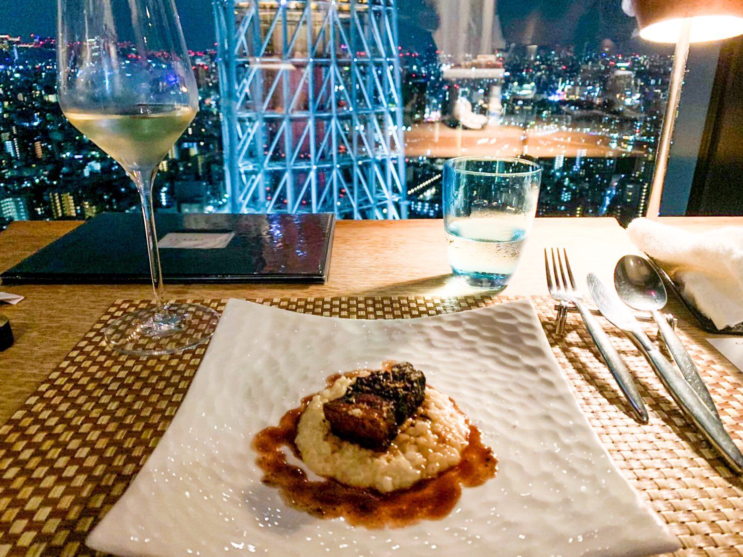Syk 歌とrapの二刀流 I Had An Amazing Birthday At A Wonderful Restaurant In Front Of Skytree With A Beautiful Night View 今月頭の誕生日は スカイツリーの目の前のレストランでお祝い T Co 0y7i5nec1c Twitter