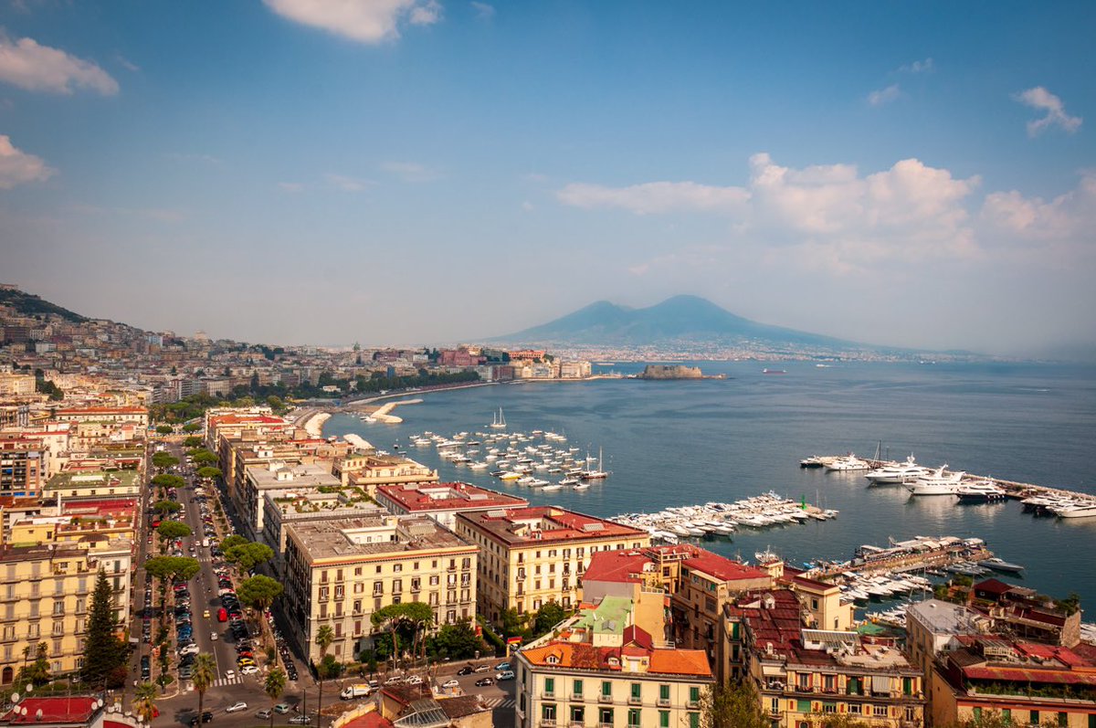 Good morning and happy #Monday everyone 😀 who would want to be bere?  
<a href="/TravelCuddly/">𝕋𝕣𝕒𝕧𝕖𝕝 ℂ𝕦𝕕𝕕𝕝𝕪 ✈🌍</a> <a href="/ItalyHidden/">Discover Hidden Italy</a> <a href="/ItalyCurios/">CuriosItaly</a> <a href="/ItalianWonders/">Italian Wonders</a> <a href="/BeautyfromItaly/">BEAUTY FROM ITALY</a> @I__Love__Italy <a href="/w_aroundItaly/">Walking Around Italy</a> <a href="/ItalyCurios/">CuriosItaly</a>