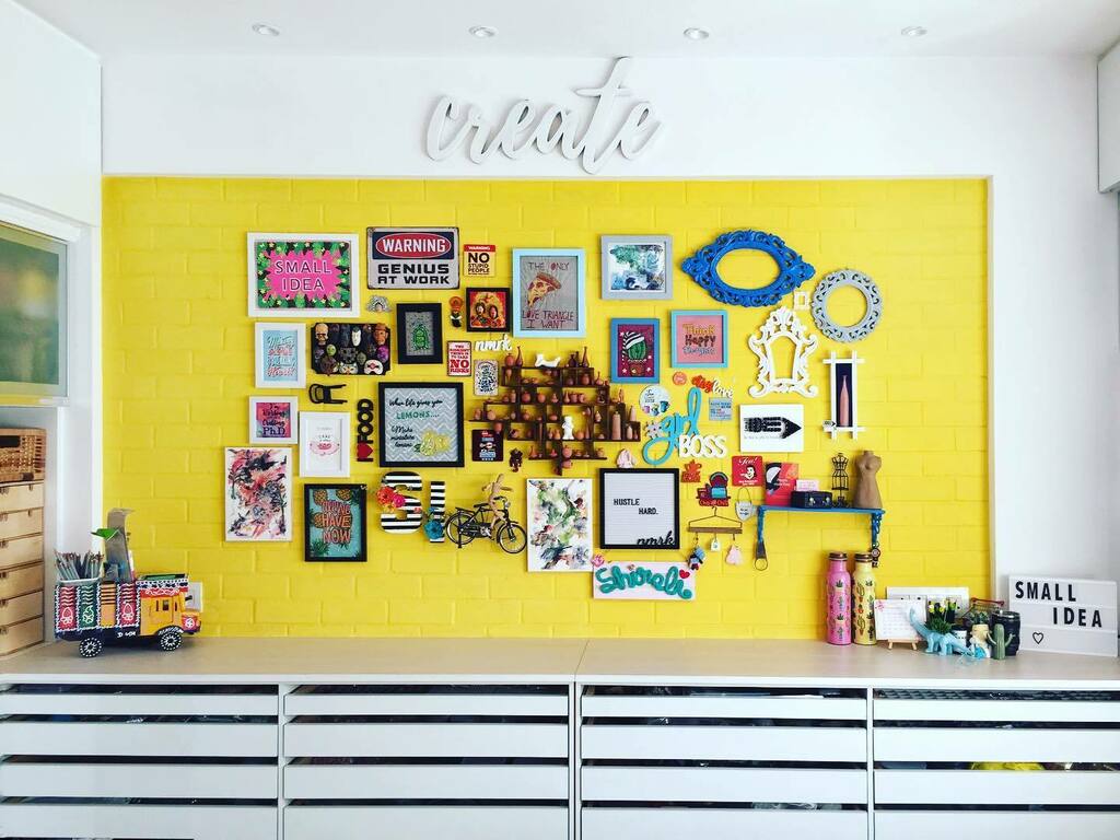 ssmallidea's tweet photo. I love colors but am particularly partial to yellow & brick walls. To have both of them was one of my studio goal. Presenting “The Yellow Wall”, adorned with the work of some very talented artists and funky brands of the country. #smallidea #polymerclaya… https://t.co/5545tF3si7 https://t.co/9903Dx6JV0