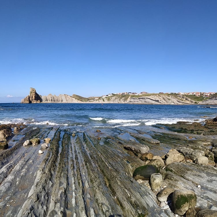 Geobizi's tweet image. Flysch

Cantabria

#playa #encontactoconlanaturaleza #Cantabria #flysch #excursiones #excursionesmolonas #excursionesconniños #excursionesenfamilia #excursionesenlacosta #geologia #geology #geologiaparatodos #geotxiki #rasa #rasamareal #paisaje