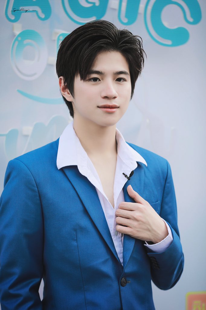 SparklingPlan's tweet photo. 「201129」

👔扯衣服很犯规！！

@bplannnnn 
#คนของแปลน
#PlanRathavit
#SimsetthixMPP https://t.co/x0ZQP3Rv7P