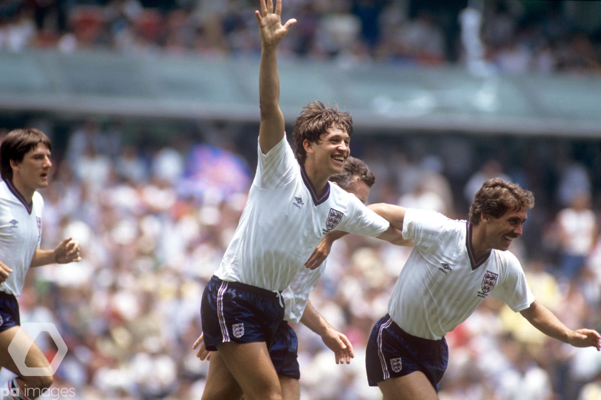 Happy birthday to former England striker Gary Lineker, who turns 6 0 today. 