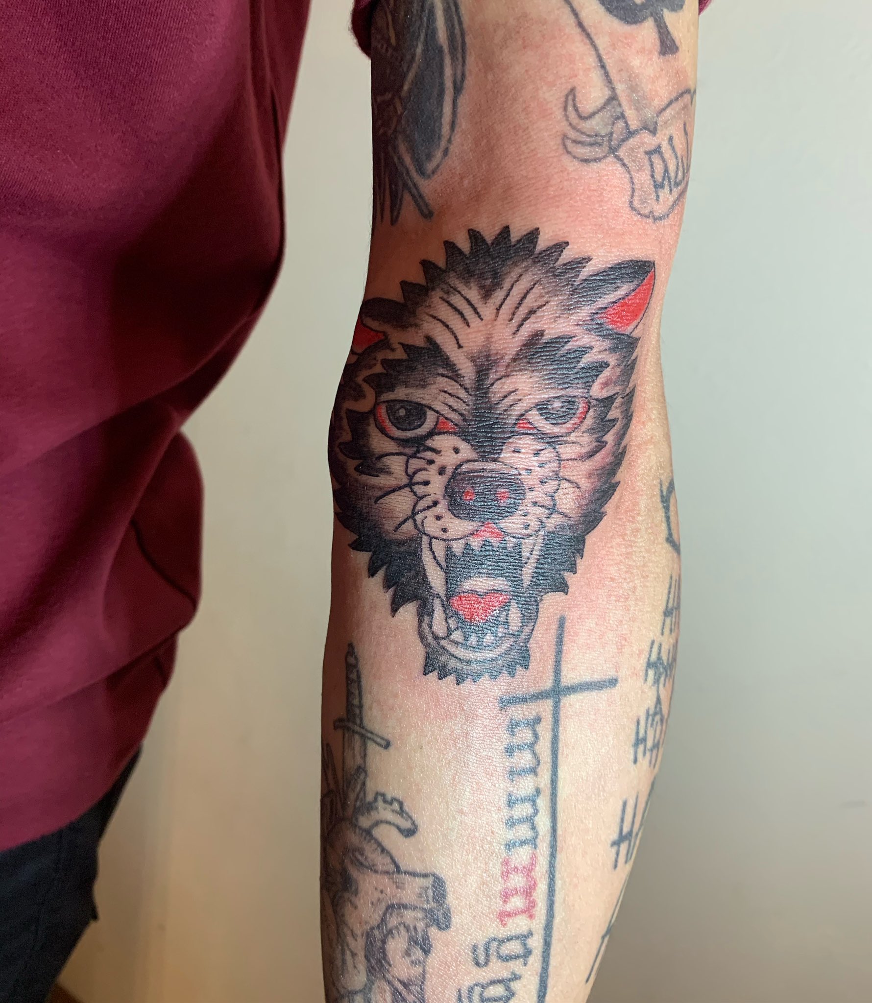 La Perra Negra Tattoo By Aya トラディショナルタトゥー パンサー タトゥー Tattoo タトゥー予約 タトゥーデザイン アメリカントラディショナル 渋谷 原宿 表参道 新宿 ロック パンクロック パンク 東京タトゥーアーティスト 入れ墨 刺青