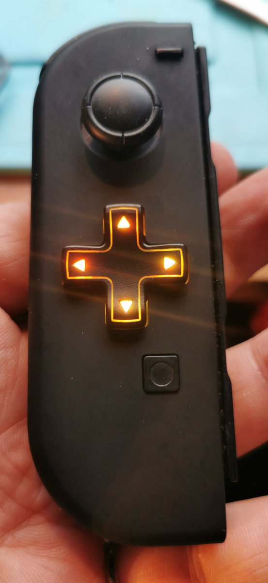 LestatsMods's tweet photo. Old. New. New dpad remember 16 million colours
#nintendo #nintendofangirl #nintendofanboy #nintendolife
#NintendoSwitch #joycon #modding #rgb #lestatsmods
https://t.co/7DZcxfGgfv https://t.co/nLebP9DI5a