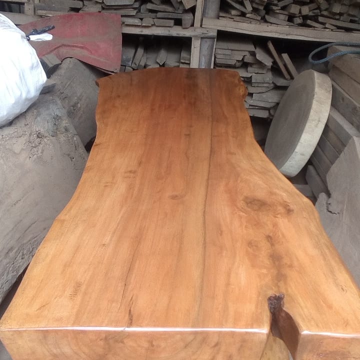 KayuQu's tweet image. Mencoba explor kayu rimba dengan warna natural