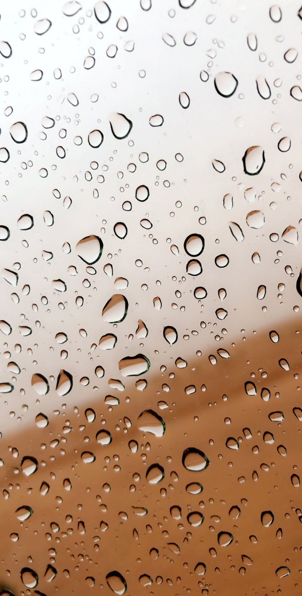 جو الشتاء دايم يجيب السعاده
 يومه جميل من اوله لين تاليه😍

اللهم اجعلها أمطار خير وبركة🌧🌧

#الأجواء_الجميلة