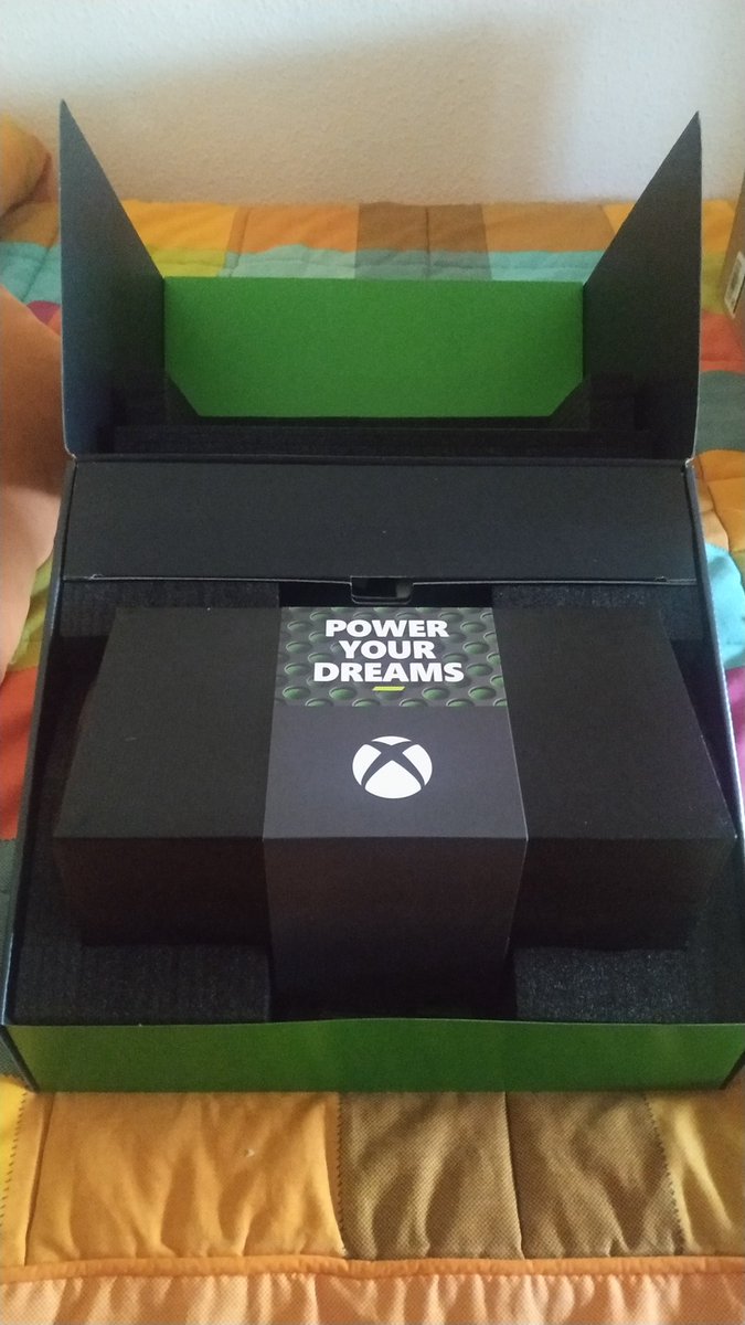 TheBiohen tweet media