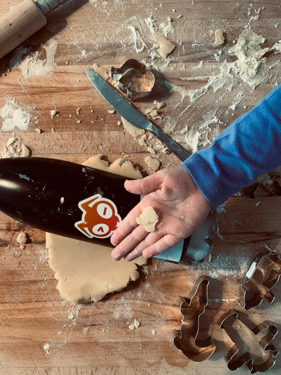 Anna__Loew's tweet image. If you lost your rolling pin, @giantswarm 's swag is always useful :)