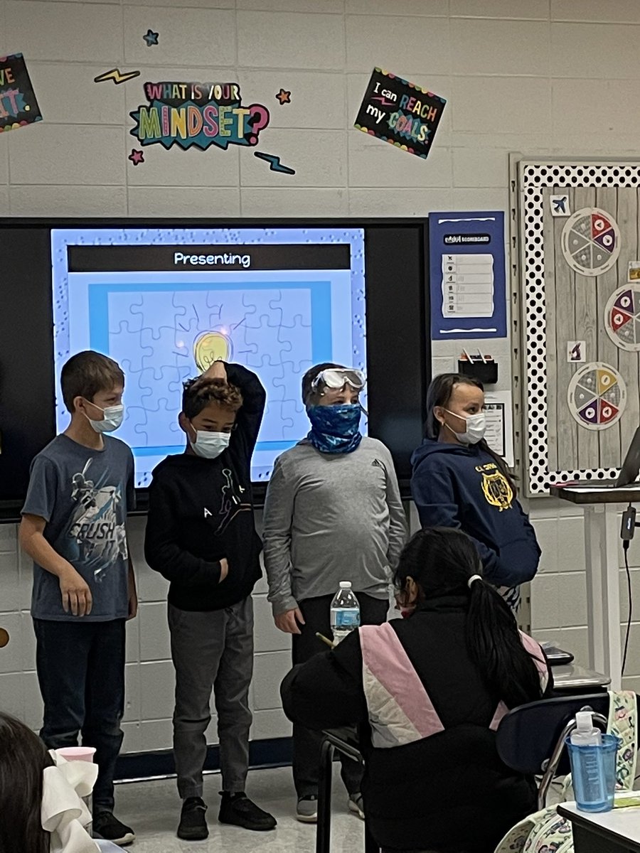 creid000's tweet photo. Students in 4th grade are learning to pitch their inventions during CKLA in Mrs. Ratcliff’s class @RossRockets @clevecityschool https://t.co/ZqyjgQeflM