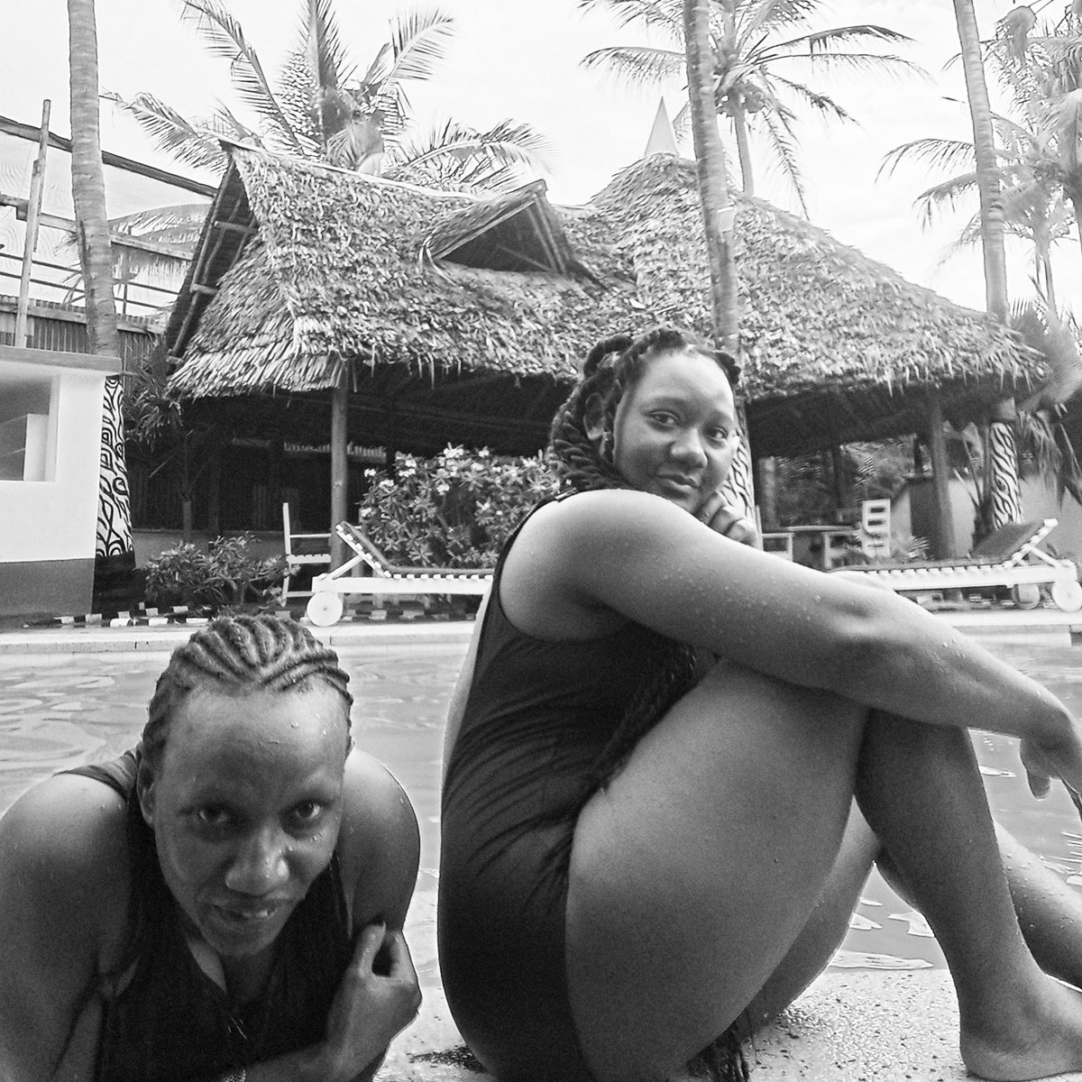 GrammoSuspect's tweet photo. #EmbraceDiversityAlbum - https://t.co/BBEn8TX7tZ

#TSUSLOVE  #lgbt #LoveIsLove #EmbraceDiversity #LesbianCouple #KenyanLesbianCouple #grammosuspectrainbowambassadorkenya #mteteziwaraia #TimekaSuspect #gay #lesbian #homosexual #lgbtqia #Shoga https://t.co/eqH1pfmdkx
