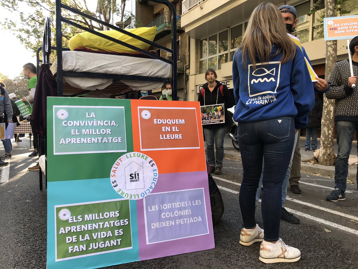 Un trist resum és que les empreses de lleure, cases de colònies, albergs juvenils i granges escoles, portem pràcticament 9 mesos sense facturar gairebé res però mantenim la totalitat de les despeses de la nostra gestió.

#ColòniesenLluita
#LesColòniesSónVitals
#ElLleureÉsSalut