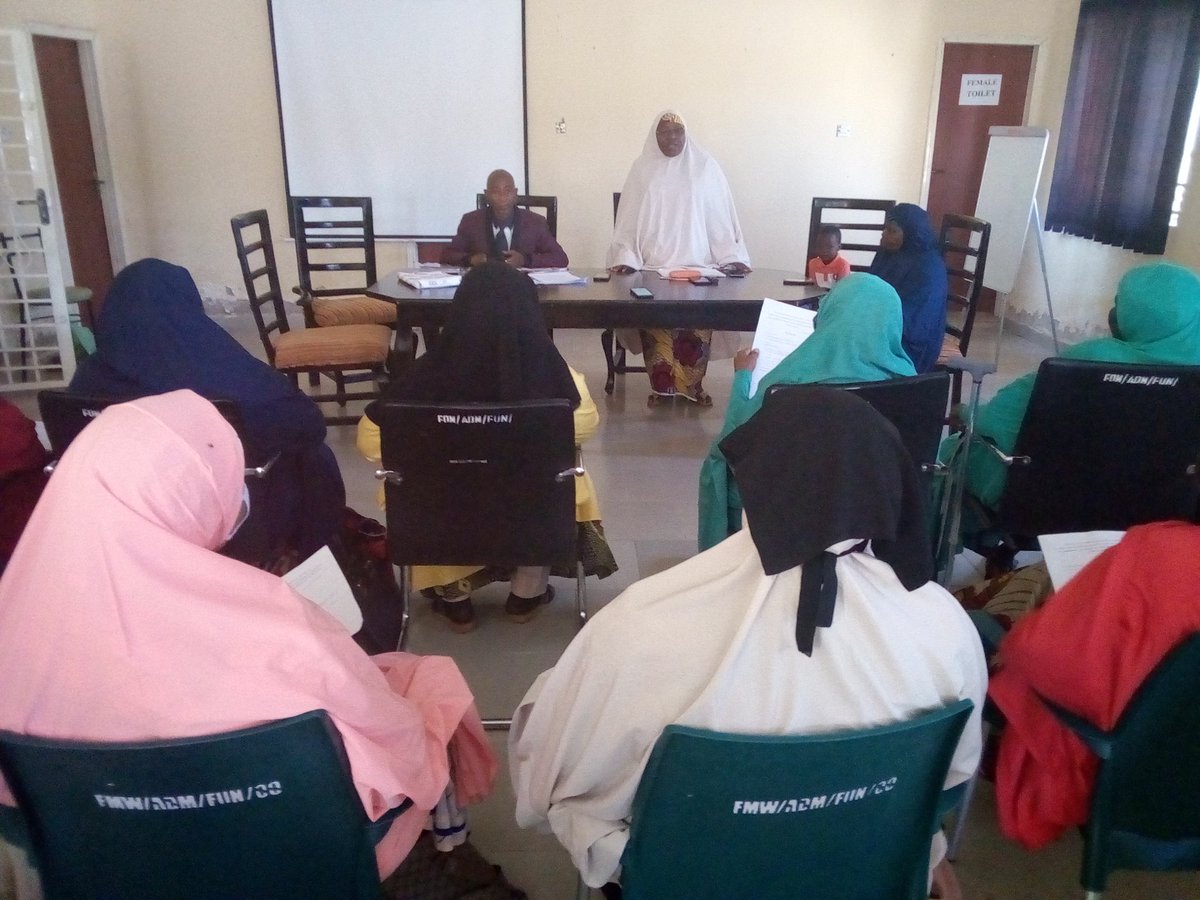 FomwanB's tweet photo. 👌🏽FOMWAN in collaboration with Couples Network International conducted a one day lecture on 14 November, 2020. for women's health improvement on osteoporosis and arthritis and natural ways to maintain and sustain strong bones. https://t.co/Im7jbFCdqi