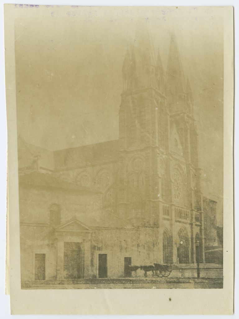 MuseeBasque's tweet photo. Bonne fête aux André ! Besta On Andreri ! 🥳
L’église Saint-André / San Andres eliza ⛪️
Quand l'église avait des flèches...
Elizak dorreak zituenean...
👉 https://t.co/Db2pcep0cw
#MuséesSO #muséebasque #euskalmuseoa #kultura #baiona #bayonnemaville @Visitbayonne https://t.co/T2poAaXGYC