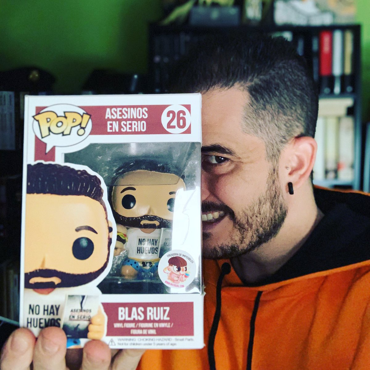 Blas y MiniBlas os desean un feliz inicio de semana.
Funko creado por <a href="/arteflamante/">Arteflamante</a> gracias a <a href="/raquelopeznieto/">Raquel</a>. 🤘🏼