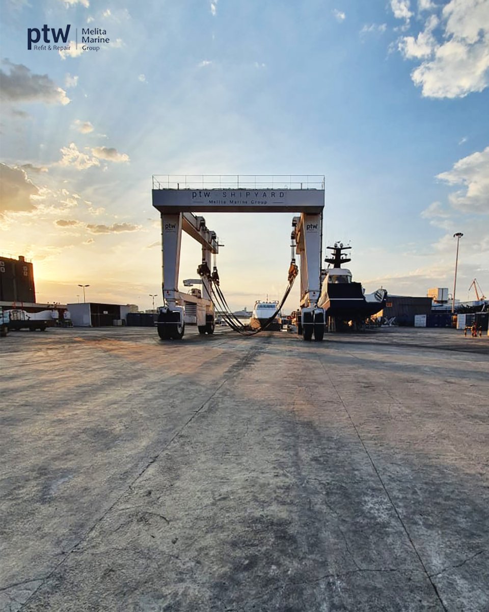 Brighten up your day with a beautiful sunrise at the PTW Shipyard!

#mondaymorning #marinetravelift #shipyard #boatyard #ptwshipyard #spainshipyard #marinetravelift #instagood #superyacht #yachting #yachtinglife #sunrise #MondayMotivation #RETWEEET #like #positivity #morningvibes