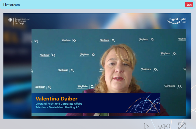 basecamp_debate's tweet image. "Wir müssen die #Learnings aus der #Krisenzeit mitnehmen: 1. Die #Netze sind besser als ihr Ruf 2. Die #Zukunft ist #Digital 3. Wir müssen #Frequenzregulierung verändern um mit dem #Netzausbau in #Deutschland zügig voranzukommen." @telefonica_de Valentina Daiber #DigitalGipfel20