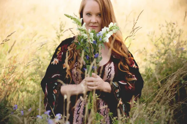 bluezharp's tweet photo. Faced with a year like no other, full of struggle & turbulence, in a career she had dedicated the last 20 years to, award winning #Canadian #vocalist #LaylaZoe wasn’t ready to give up yet. #NewAlbum out Jan 8, 2021
#NewSingle #NewMusic #NewRelease #Blues https://t.co/n7zZiuOBzO https://t.co/AdZ5xENS3W