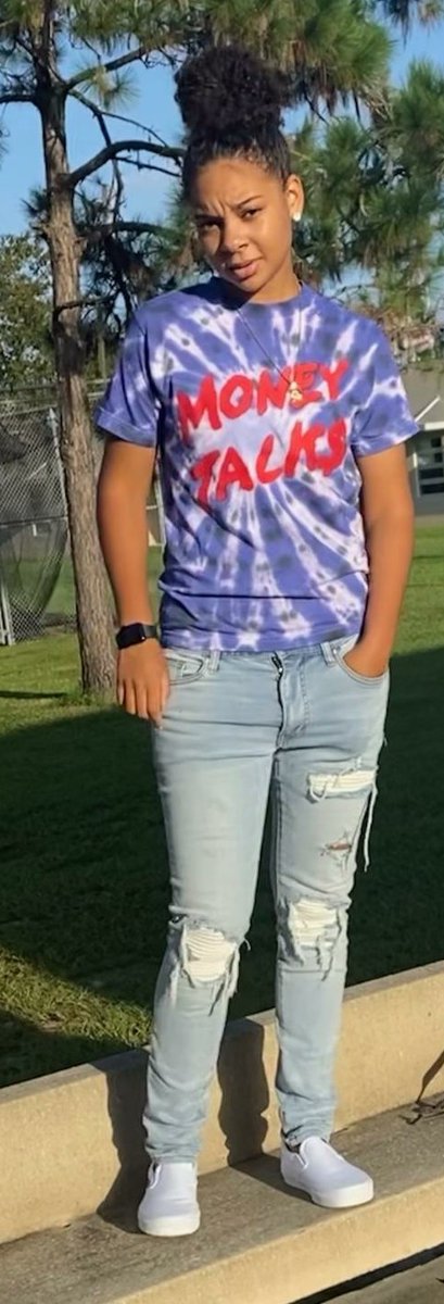 Happy Birthday <a href="/KeyaraBromley/">Keyara Bromley</a> can't believe your 16 today. Love you.