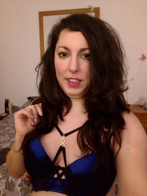 Cum chat with me https://t.co/nm643FEDCM #sexcams #sexy #brunette #housewife https://t.co/fcQb7vvrFL<a href="/tag/sexcams"class="tags">#sexcams</a><a href="/tag/brunette"class="tags"><span>#brunette</span></a><a href="/tag/sexy"class="tags"><span>#sexy</span></a><a href="/tag/housewife"class="tags"><span>#housewife</span></a>