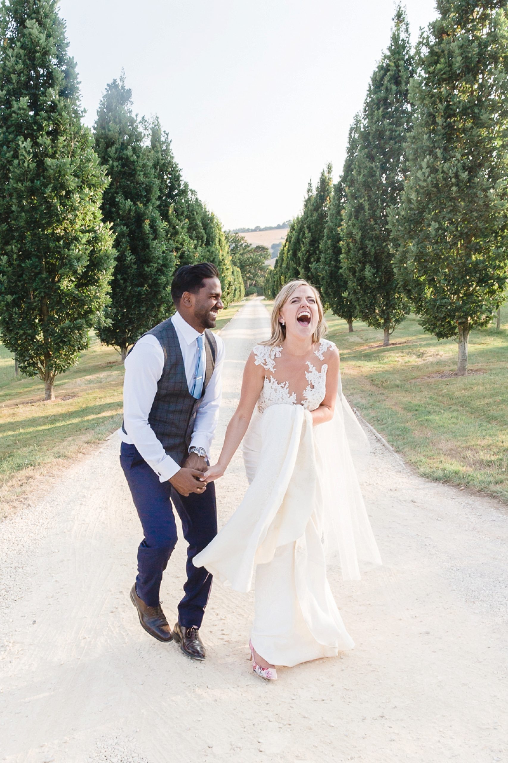 A different Pre-Wedding Photoshoot went viral, Mallu Aunty Hot shoot Mallu Couples iiQ8