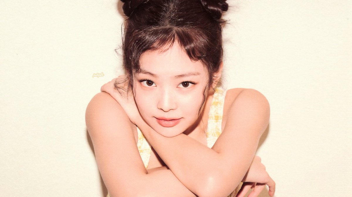 beulpingasia's tweet photo. All the love for our Nini. 🐻❤️
#WeLoveYouJennie @BLACKPINK https://t.co/hbHwemur0o