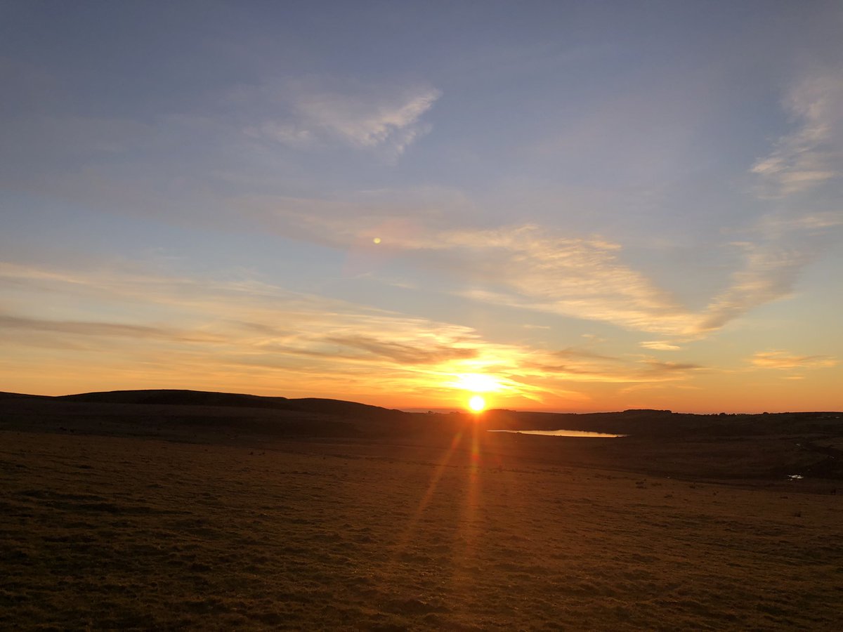 filly_co's tweet photo. @CornwallLive Rough Tor https://t.co/fNDYH2znUl