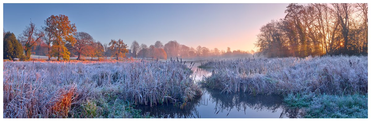 matthewsugars's tweet photo. Frosty sunrise. kenilworth, Warwickshire. #WexMondays https://t.co/CnsfjOefk1