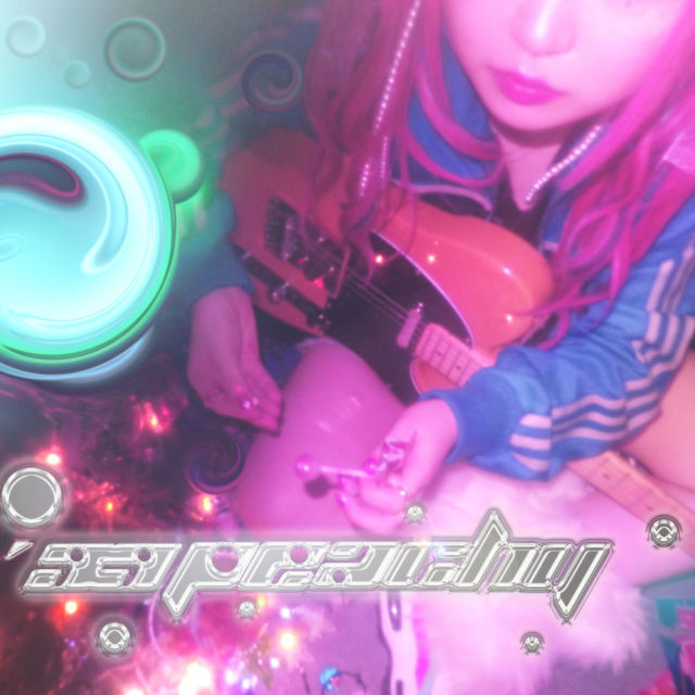 Spincoaster_2nd's tweet photo. 【NEWS】uyuni、1st アルバム『’99 PEACHY』リリースを記念し〈Ma.shiro〉との限定コラボ・スウェット発売 https://t.co/bfFgN7fADc @uyn_yn https://t.co/vHLFBu1Khf