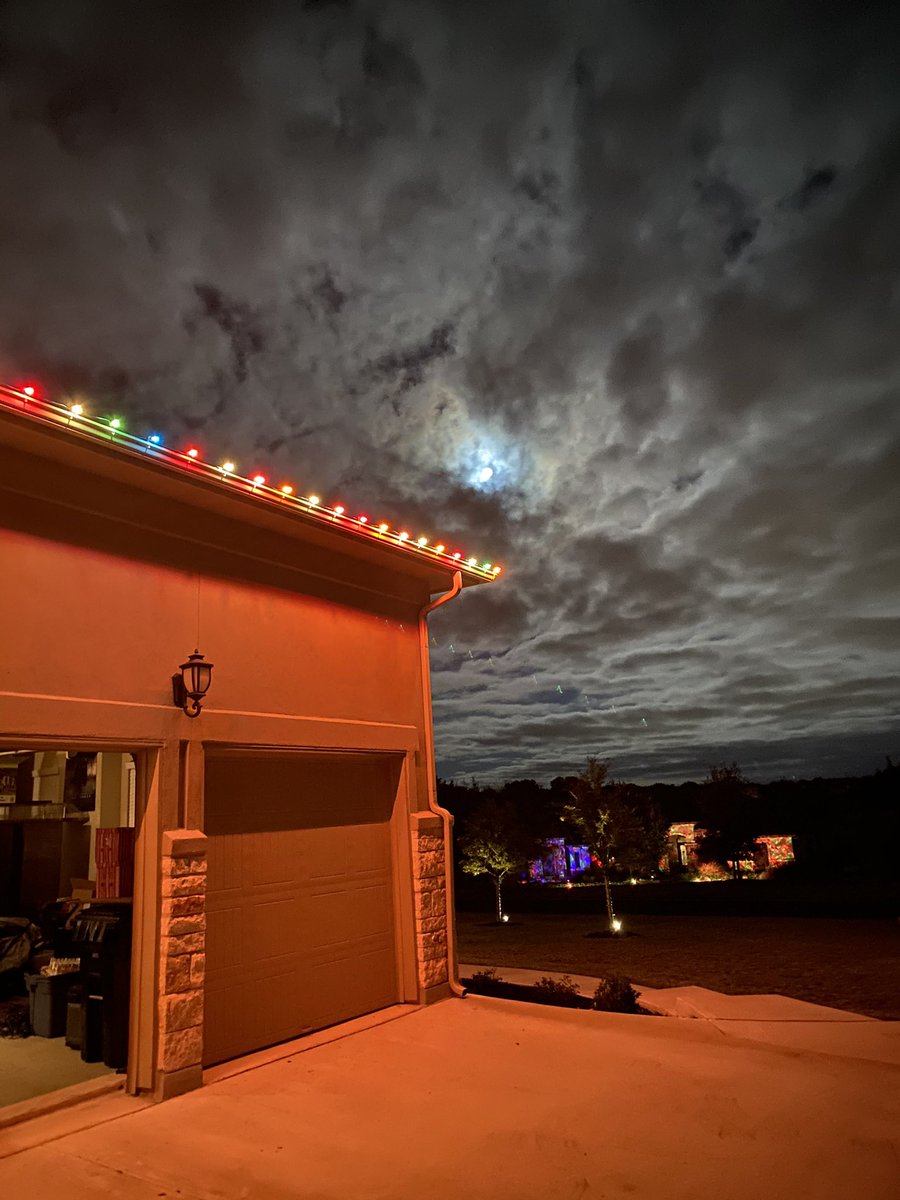 MVP_512's tweet image. Be the light in this beautiful world we live in......#almostdecember