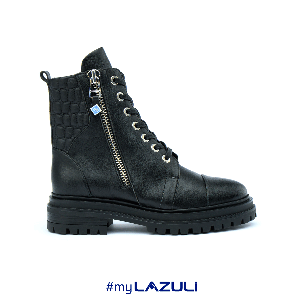 Lazuli_Shoes's tweet photo. New models Fall/Winter 2020/21 ⬛️ 🌱
#myLAZULI #myCOMBAT

🛍️  Disponível para compra online em @shoelutions.store

#OutonoInverno202021 #fw2021 #FallWinter2021
#veganfootwear #ecoshoes #vegan &amp; #sustainability ⁠
#Boots #Footwear #Shoes 
#Lazuli #LazuliShoes https://t.co/ZHaGPrXiDi