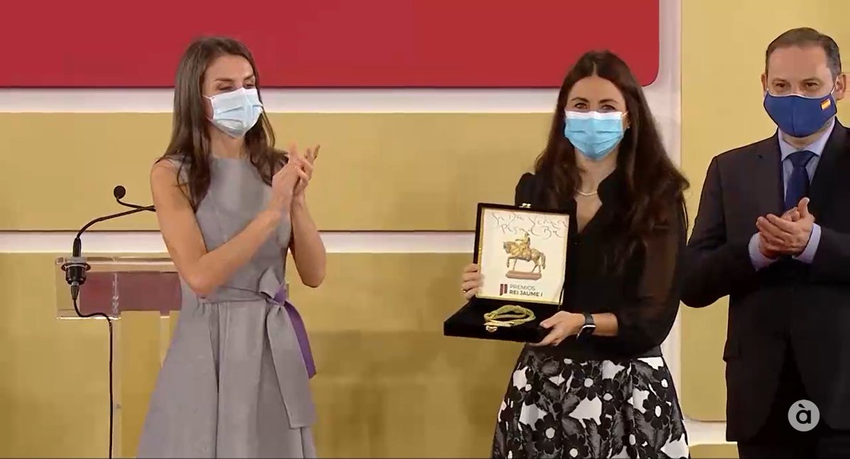 ¡Muy orgullosos, <a href="/veronicapascboe/">Veronica Pascual Boe</a>! <a href="/PremiosReiJaume/">Premios Rei Jaume I</a> en la categoría #Emprendedor #goASTI