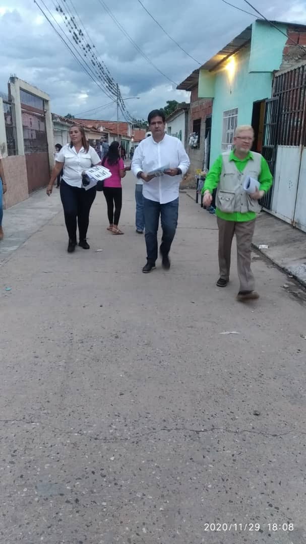 joseagustinmata's tweet photo. En #Venezuela el #6D vamos a #Votar y en #Carabobo el cambio comienza ContigoTÚ TIENES EL PODER DE CAMBIAR, #HazQuePase  ayer caminamos el sur de #RafaelUrdaneta @ArmandoAmengual 
#MiguelPeña
#Isabelica
#Palmitas
#Quizanda
#FlorAmarillo
#Bucares #AN2020 #U
 @ValenciaHoy https://t.co/pktoDPvNlV