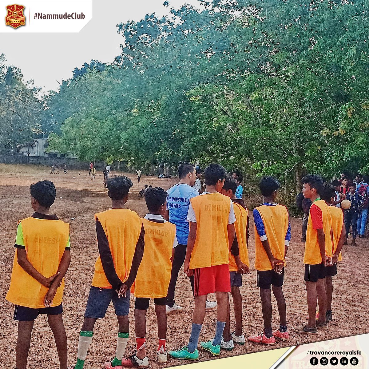 travancoreroyls's tweet photo. #Throwback (Jan 2020)
A pic from our Rural kid's football project, "First Whistle" in SKVHS School, Kadampattukonam.
#community #football #Royals #RoarRoyals #ruralproject #india #indianfootball #School #YourCityYourClub https://t.co/ac9OSYk8dk