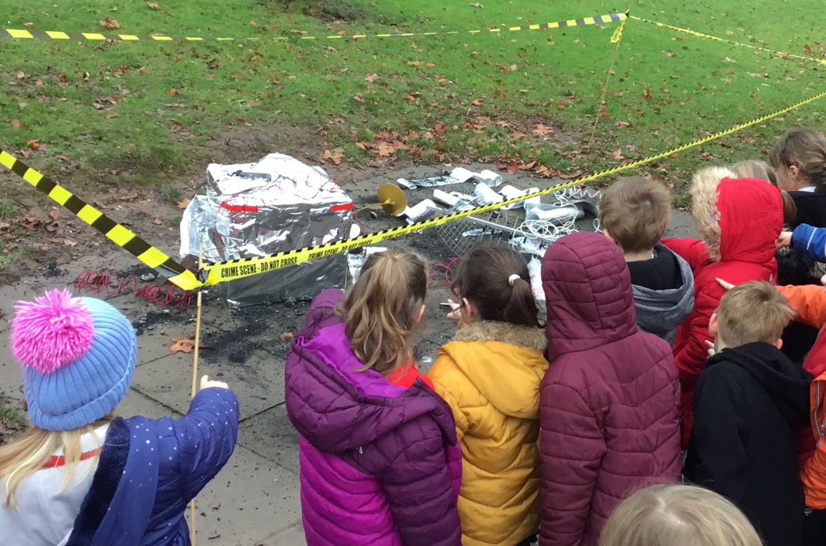 TJPrimary's tweet photo. π½ Strange goings on outside Year 2 today! The children have been investigating the crash site and making some very imaginative suggestions... #TJEnglish #TJ2C #TJ2ES https://t.co/RjUxOwnTp2